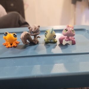 Littlest Pet Shop Mini Figures - Orange, Gray, Green, Purple